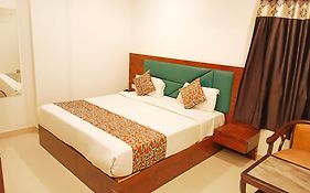 Hotel Tej Palace Delhi Airport